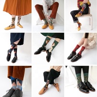 Vente en gros de chaussettes pour hommes en coton de haute qualité, colorées et amusantes, avec logo personnalisé
