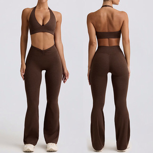 Conjunto de Yoga para Mujer con Pantalones Acampanados y Sujetador Deportivo de Cuello Halter, Espalda Descubierta y Tirantes para Correr - Product Image 1