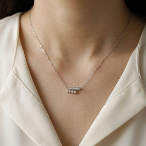 Collar de Oro Sólido de 18K con Colgante de Diamante Natural, Estilo Elegante, Venta al por Mayor de Joyería Fina, Regalo para Mujer - Product Image 1