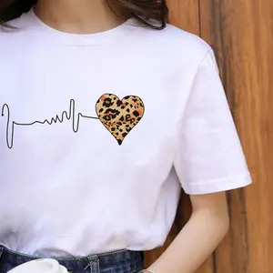 เสื้อยืดแขนสั้นแฟชั่นใหม่สำหรับเด็กผู้หญิง,เสื้อพิมพ์ลายหัวใจการเต้นของหัวใจแบบเรียบง่ายลายเสือดาวสำหรับฤดูร้อน