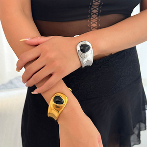 Thời trang PVD 18K vàng mạ thép không gỉ trang sức không thấm nước màu đỏ đen đá mịn mở <span class=keywords><strong>Bangle</strong></span> cho phụ nữ Vòng đeo tay b252626 - Product Image 5