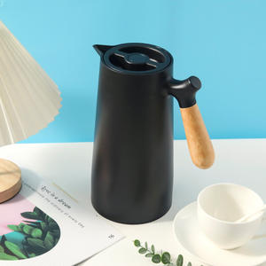 <span class=keywords><strong>Carafe</strong></span> à café isolée sous vide à double paroi 1L avec manche en bois et doublure en verre Pot thermos de voyage au <span class=keywords><strong>design</strong></span> nordique - Product Image 4