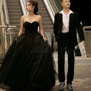 Black Sweetheart Neck Chiffon Ball Gown Wedding Dress Empire Waistline For Outdoor Portrait Photography - Product Image 1