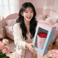 Boîte cadeau en papier recyclable imprimée sur mesure avec poignée et fenêtre transparente en PVC pour l'emballage de bouquets de roses