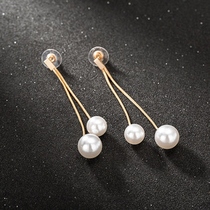 ต่างหูสำหรับผู้หญิง - ต่างหูมุกเทียมแบบยาว - ต่างหูลูกปัดเรียงสวยหรู - เครื่องประดับสุดหรู - E552 - Product Image 2