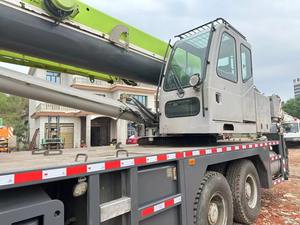 בשימוש רשמי zoomlion qy70u נייד עגורן 55t/70ton ציוד בנייה <span class=keywords><strong>80</strong></span> טון מנוע נושא תיבת הילוכים מכירה - Product Image 2