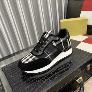 รองเท้าผ้าใบหนังลำลองคุณภาพสูงระดับพรีเมียม รุ่นคลาสสิคยอดนิยมปี 2025 สำหรับผู้ชายและผู้หญิง - Product Image 5