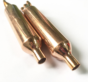 Acumulador de Cobre para Refrigeración SP, Entrada 1/4, Salida de Tres Orificios 1/8, Filtro, Modelo SP1/4*3, Conexión por Soldadura - Product Image 3