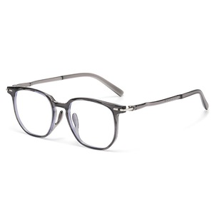 Gafas ópticas rectangulares de montura completa, color marrón, lentes transparentes CR-39, montura mediana, unisex - Product Image 2