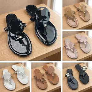 Sandales de plage et de bain pour femmes 2026, antidérapantes, pantoufles d'intérieur, doublure en cuir, tongs tendance, dessus en PU, PVC - Product Image 2