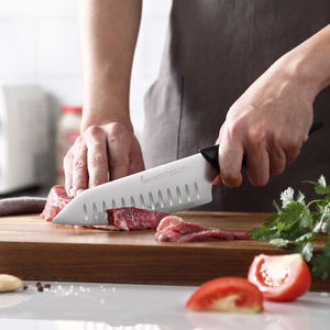 Lame en acier inoxydable de <span class=keywords><strong>couteau</strong></span> <span class=keywords><strong>Santoku</strong></span> de cuisine japonaise de 7 pouces avec poignée en plastique souple TPR - Product Image 2