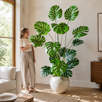 Plante artificielle Monstera Deliciosa, feuillage vert brillant, pot blanc, style Japandi Scandi, décoration naturelle pour salon, plante artificielle Monstera en gros