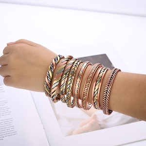 กำไลข้อมือทองแดงบริสุทธิ์ 99.99% บรรเทาอาการปวดข้ออักเสบ ปรับขนาดได้ บำบัดรักษาเพื่อสุขภาพ พลังงานบำบัด เครื่องประดับแฟชั่นสำหรับผู้หญิง - Product Image 2
