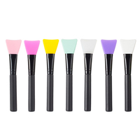Pinceau applicateur de masque de boue en silicone souple avec logo personnalisé avec manche en bois noir 14cm outil de maquillage cosmétique pour les soins du visage