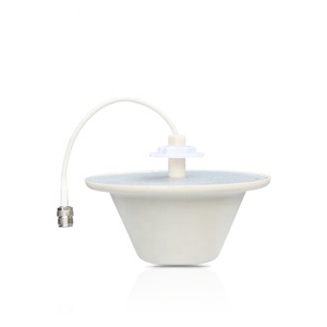 Antenne pour compere de communication omni, montage au plafond, 698, 960/1710, 2700/4900, 6000MHz - Product Image 1