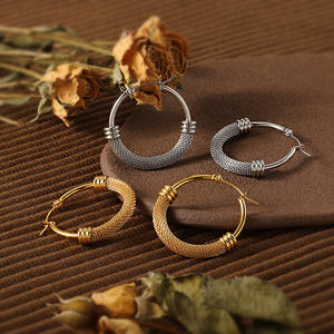 POP Metall wicklung Chunky Classic Edelstahl Runde hohle ungewöhnliche Creolen Wasserdichte vergoldete versilberte Ohrringe - Product Image 1