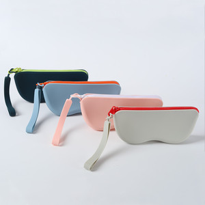 Sac de rangement pour lunettes en silicone personnalisé OEM/ODM, à la mode, avec fermeture éclair, étanche, anti-poussière pour lunettes de soleil - Product Image 4
