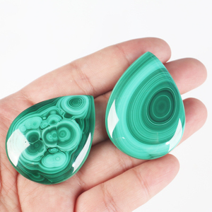 Colgantes de Cristal de Alta Calidad, Malaquita Pulida, Piedras Naturales, Colgante de Piedra Curativa, Chakra, Joyería de Malaquita Verde en Bruto - Product Image 1