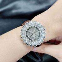 Montre de luxe personnalisée OEM en moissanite, boîtier en argent 925, mouvement à quartz suisse, verre saphir, montre de luxe sertie de pierres pour hommes et femmes