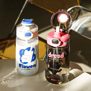 Ucuz rahat sevimli fincan taşınabilir yaratıcı spor kullanımlık plastik infüzyon meyve su şişesi