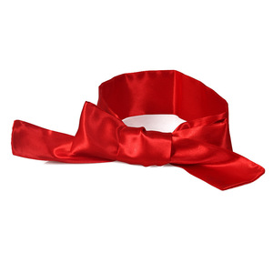 Bandeau érotique pour femmes en satin rouge de forme ovale, confortable, accessoire de jeu de rôle, lingerie intime - Product Image 2