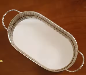 Plateau de service décoratif en métal de haute qualité pour le stockage et l'organisation à domicile plateau de service de boissons en gros - Product Image 2