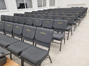 Sillas Modernas Apilables para Teatro, Auditorio, Salón, Iglesia, para Uso en Escuelas y Hospitales, Venta al por Mayor de Fábrica - Product Image 1