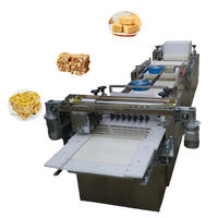 Machine automatique à ultrasons haute efficacité pour la formation et la découpe de gâteaux aux cacahuètes, barres de cacahuètes, bonbons, céréales soufflées et fruits en petits morceaux bien coupés