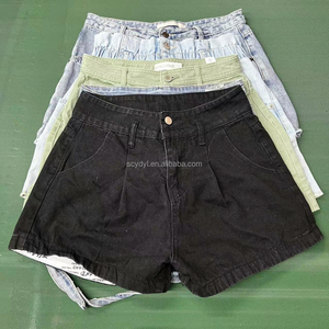 Vêtements d'été pour femmes d'occasion en gros Shorts pour femmes de seconde main Balles de grade 1 vêtements pour femmes en gros - Product Image 4