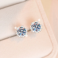 Boucles d'oreilles clous en forme de flocon de neige en argent 925, serties de moissanite VVS GRA taille ronde à 6 griffes, plusieurs tailles, avec fermoir à vis, vente en gros