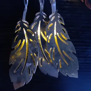 Guirlande lumineuse led suspendue en forme de plumes, fonctionnement à piles, design papillon, luminaire décoratif d'intérieur, idéal pour noël