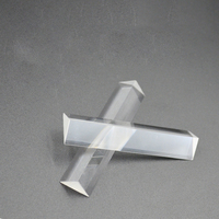 Lentille de prisme triangulaire en cristal transparent optique k9 personnalisée pour prisme optique et lentille