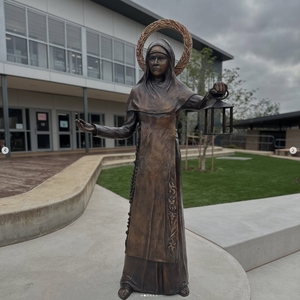 Escuela católica personalizada estatua <span class=keywords><strong>de</strong></span> tamaño real bronce <span class=keywords><strong>Santa</strong></span> Catalina <span class=keywords><strong>de</strong></span> <span class=keywords><strong>Siena</strong></span> estatua un faro <span class=keywords><strong>de</strong></span> luz - Product Image 5