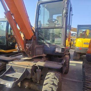 Excavadora de Ruedas Usada Doosan DX60W Modelo 2022, Excavadora Compacta de 6 Toneladas con Motor y Caja de Cambios para Construcción y Trabajos Viales - Product Image 6