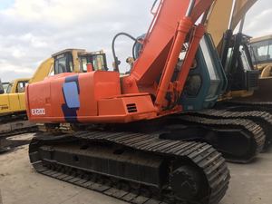 Excavatrice sur chenilles Hitachi EX200 d'occasion, 20 tonnes, d'origine japonaise, capacité de godet de 0,8 m³, haute efficacité opérationnelle, à vendre à bon prix - Product Image 5