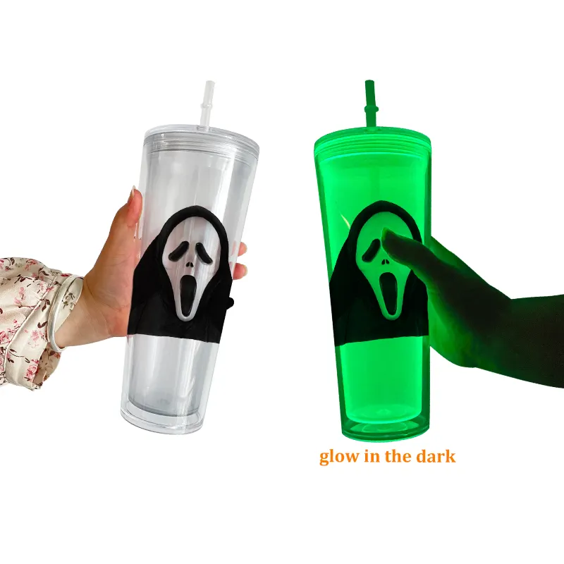 Produsen Grosir Pra-bor Cangkir Dingin 24Oz Halloween Dinding Ganda Hijau Plastik Bersinar Dalam Gelap Salju-Dunia Tumbler