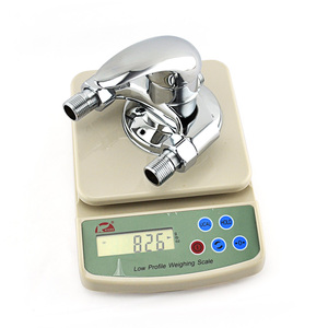 MCBKRPDIO Robinet d'<span class=keywords><strong>eau</strong></span> <span class=keywords><strong>de</strong></span> <span class=keywords><strong>douche</strong></span> <span class=keywords><strong>solaire</strong></span> à poignée unique en alliage <span class=keywords><strong>de</strong></span> zinc poli chromé pour <span class=keywords><strong>pluie</strong></span> Céramique - Product Image 2