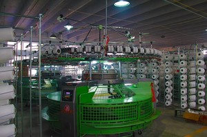 Traje <span class=keywords><strong>de</strong></span> <span class=keywords><strong>Baño</strong></span> <span class=keywords><strong>de</strong></span> Una Pieza Reversible <span class=keywords><strong>de</strong></span> Mezclilla con Estampado Floral y Braguita Brasileña, Talla Grande - Product Image 2