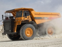 Camion benne rigide SRT95C de 95 tonnes, moteur 783 kW et transmission automatique Allison, capacité de 60 m³ pour l'exploitation minière intensive