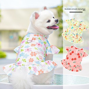 Ropa de seda helada para mascotas, vestido floral y de cerezas fresco de verano para perros grandes, atuendo de patas cortas, talla XS, ropa para gatos y perros. - Product Image 3