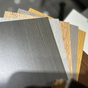 Vente en gros 4X8OSB Revêtement de sol en <span class=keywords><strong>OSB</strong></span> ignifugé Panneaux muraux Panneau de bois Excellente qualité Panneaux de bois finis Chine - Product Image 6