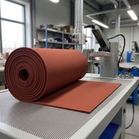 Feuille de mousse de silicone rouge à cellules ouvertes, épaisseur 5 mm, rouleau de mousse 120 kg pour rembourrage de table de presse à chaud et de table de repassage sous vide