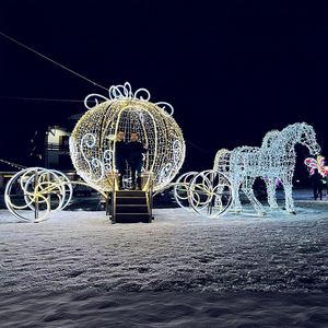 Lumière de motif LED de Noël en plein air en 3D, carrosse tiré par des <span class=keywords><strong>chevaux</strong></span> de Cendrillon, centre de table avec indice de protection IP65 à vendre - Product Image 1