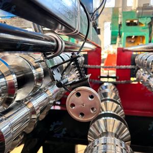 Maquinaria de Procesamiento de Paneles Sándwich de Acero de Doble Capa con Aislamiento Térmico, Máquina de Conformado de Rollos de Doble Capa Totalmente Automática - Product Image 3