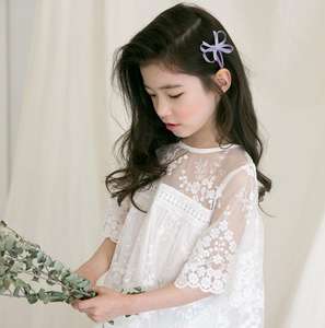 ชุดเดรสฤดูร้อนสวยๆ สำหรับเด็กผู้หญิง สีขาว สไตล์นางฟ้า สำหรับเด็ก ชุดเสื้อผ้าบูติกสำหรับเด็กช่วงฤดูใบไม้ร่วง  ซื้อของออนไลน์จากอินเดีย - Product Image 3