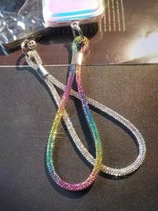 Cordino per <span class=keywords><strong>telefono</strong></span> cellulare da <span class=keywords><strong>donna</strong></span> di lusso con ciondolo pieno di diamanti Anti-smarrimento catena corta da polso accessori per gioielli per <span class=keywords><strong>telefono</strong></span> - Product Image 6