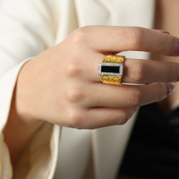 Schicker Breiter Ring mit Wabenmuster und Strass-Besatz, Rechteckiger Ring aus Titan-Stahl Edelstahl Modeschmuck