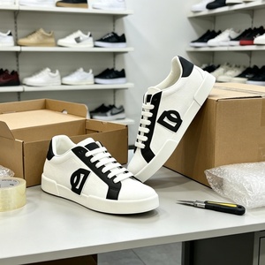 Chaussures décontractées de haute qualité au design original, vente en gros directe d'usine, chaussures de skate tendance antidérapantes de luxe pour hommes - Product Image 3