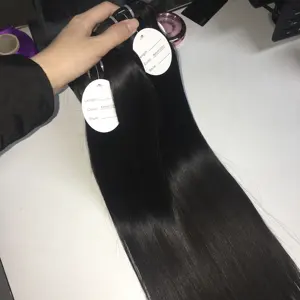 I migliori fasci di capelli brasiliani all'ingrosso umani, capelli allineati cuticola brasiliana vergine grezza, capelli indiani umani