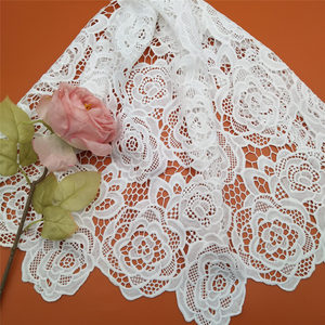 Tela de Seda de Leche Suave con Bordado Floral de Rosas Románticas, Soluble en Agua, para Alta Costura y Novias - Product Image 4